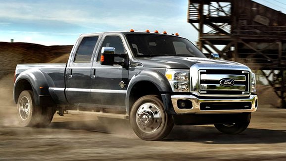 Ford F-Series Super Duty pro modelový rok 2015 (video)