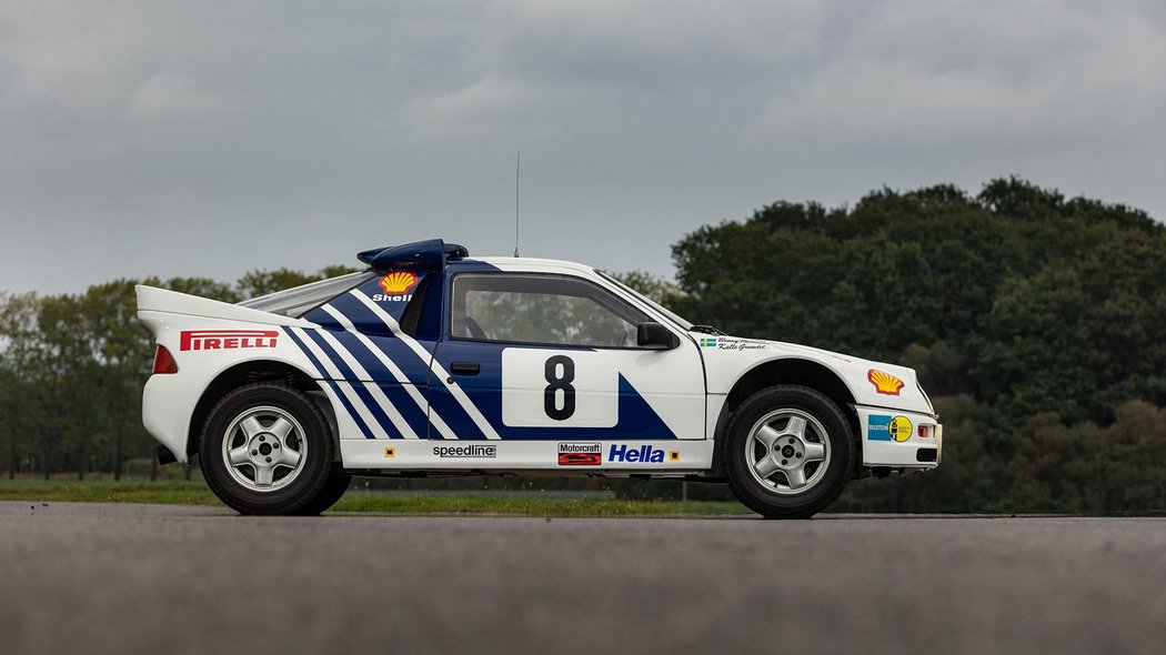 Ford RS200 usine (1986)