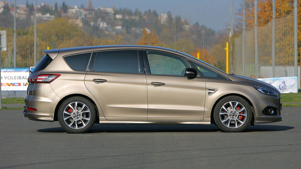 Ford S-Max