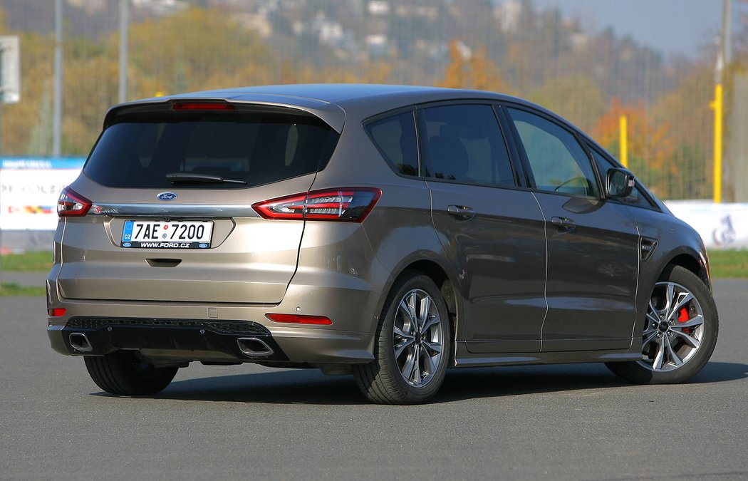 Ford S-Max