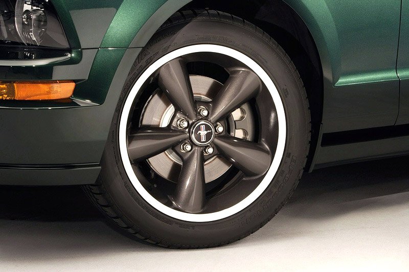 Ford Mustang Bullitt 2008 - 2009