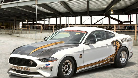 Ford Mustang slaví 50. výročí extrémně rychlé edice Cobra Jet