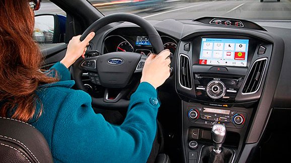 Ford Sync 3: Modrý ovál má nový informační systém