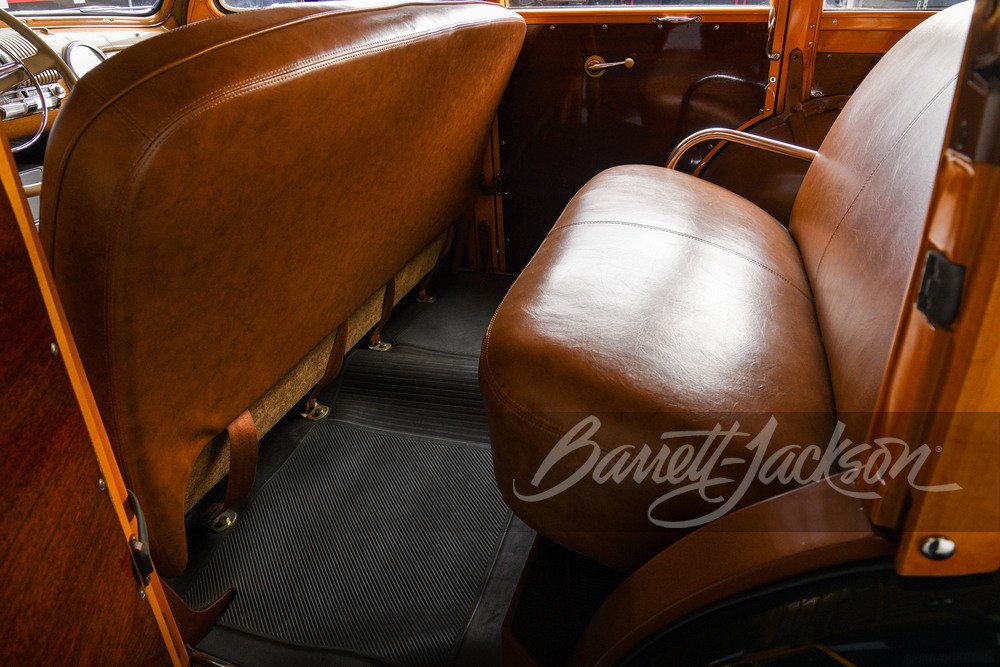 Ford Super Deluxe Custom Woody Wagon (1947)