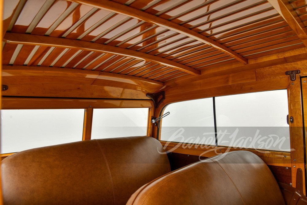 Ford Super Deluxe Custom Woody Wagon (1947)