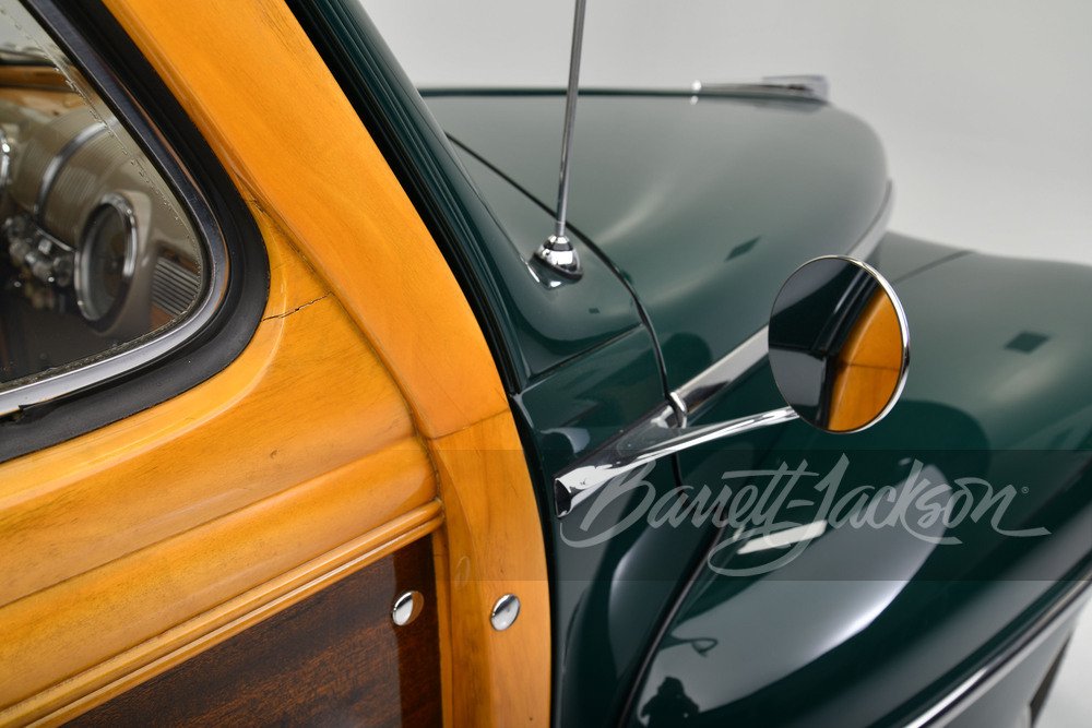 Ford Super Deluxe Custom Woody Wagon (1947)