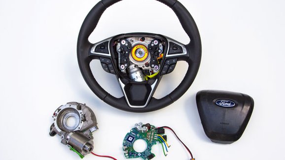 Ford nabídne novou generaci adaptivního řízení (+video)