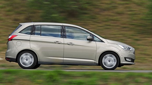 TEST Ford Grand C-Max 2.0 TDCi Titanium – Tady je něco navíc