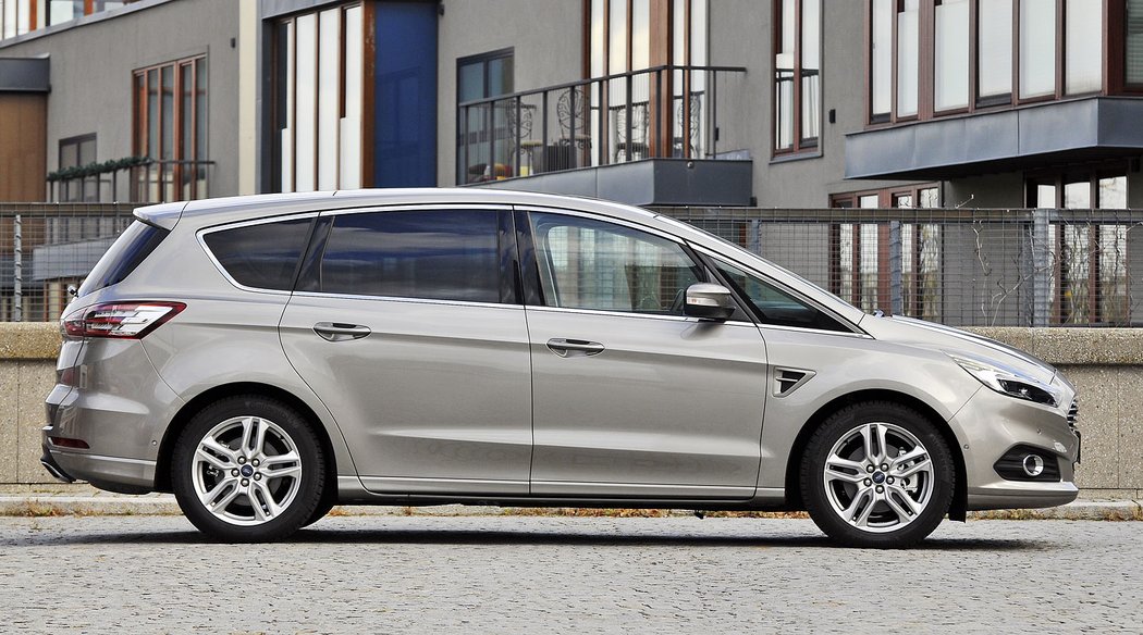 Ford S-Max