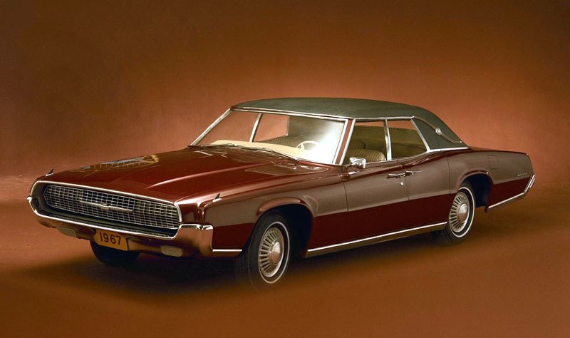 Ford Thunderbird Landau Sedan (1967)