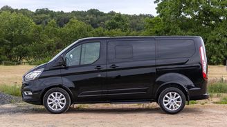 Ford Tourneo Custom 2.0 EcoBlue mHEV Ford Tourneo Custom 2.0 EcoBlue mHEV