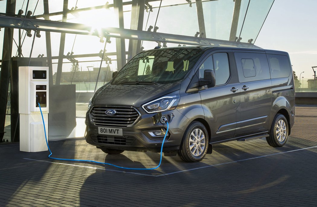 Ford Tourneo Custom PHEV