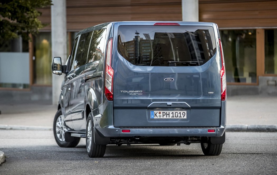 Ford Tourneo Custom PHEV