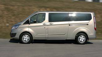 Porovnání verzí s různě dlouhým rozvorem a délkou karoserie. Posuvné dveře byly vždy vpravo, aletrnativně mohly být také vlevo. Porovnání verzí s různě dlouhým rozvorem a délkou karoserie. Posuvné dveře byly vždy vpravo, aletrnativně mohly být také vlevo.