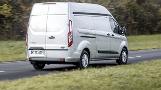 Zvýšená delší karoserie Zvýšená delší karoserie