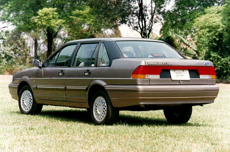 Ford Versailles (1991)