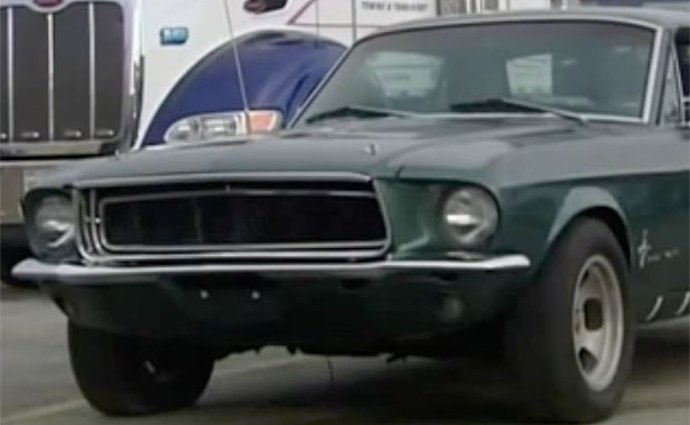 Ukradený Ford Mustang se po 28 letech vrátil majitelce (video)