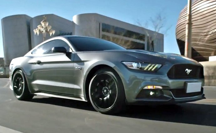 Video: Ford Mustang má ve znaku koně