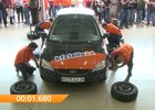 Video: Němci vytvořili nový rekord pro výměnu pneumatik na voze, zvládli to za 59 sekund