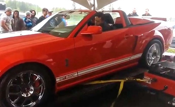 Video: Shelby GT500 strhnul dynamometr