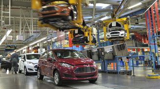 Brexit bez dohody děsí automobilky v Británii, Ford už plánuje přesun výroby