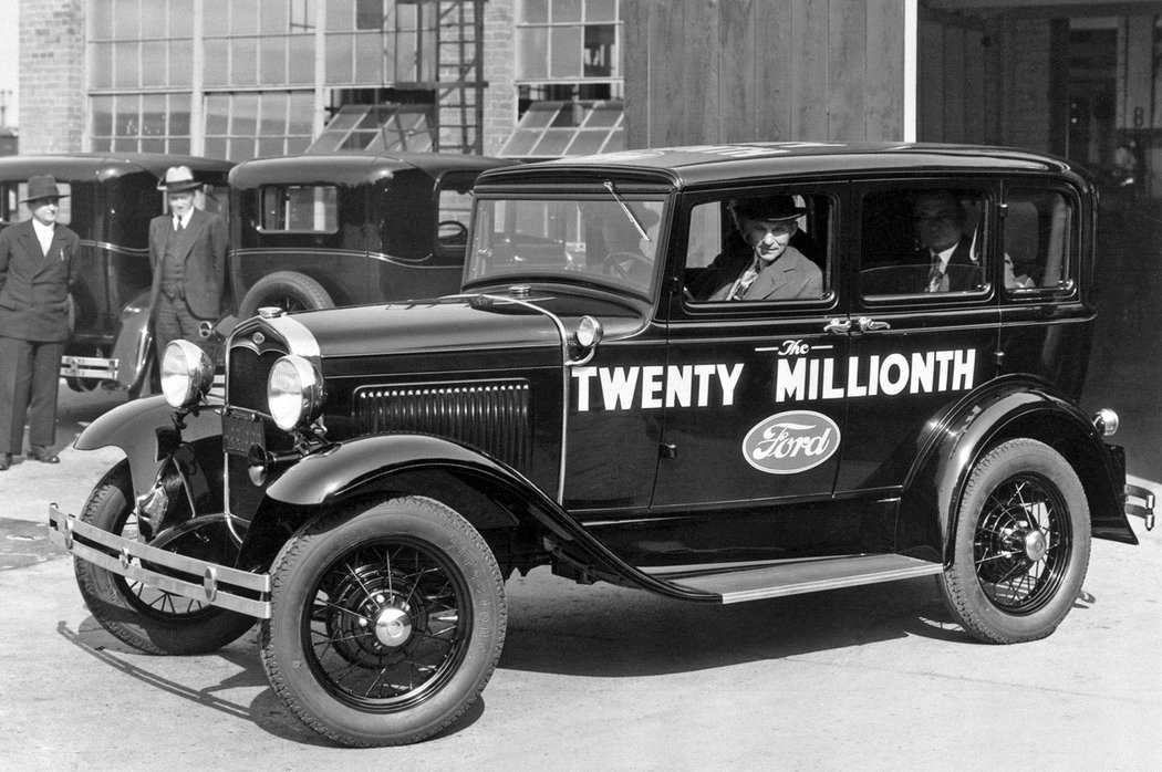 Ford Model A Town Sedan (1930)