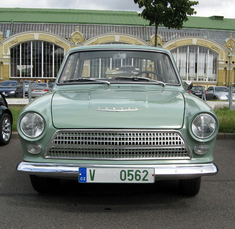 Ford Cortina