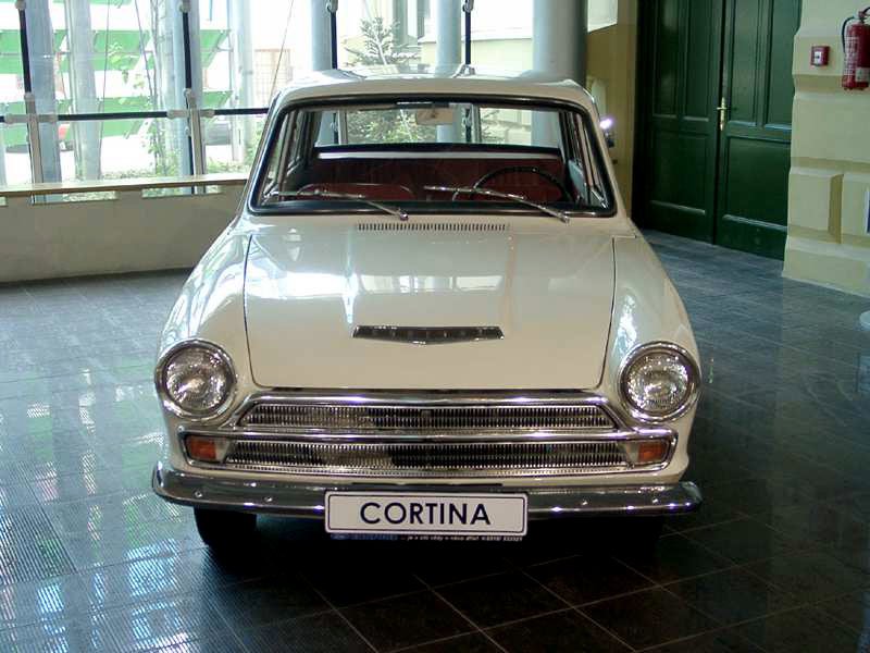 Ford Cortina