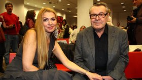 Manželé Formanovi patří k pravidelným hostům filmového festivalu v Karlových Varech