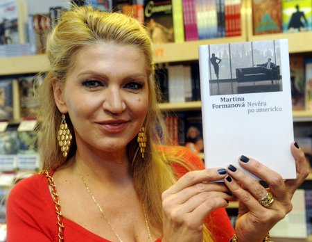 Letos na podzim pokřtila Martina Formanová v Praze svou třetí knihu