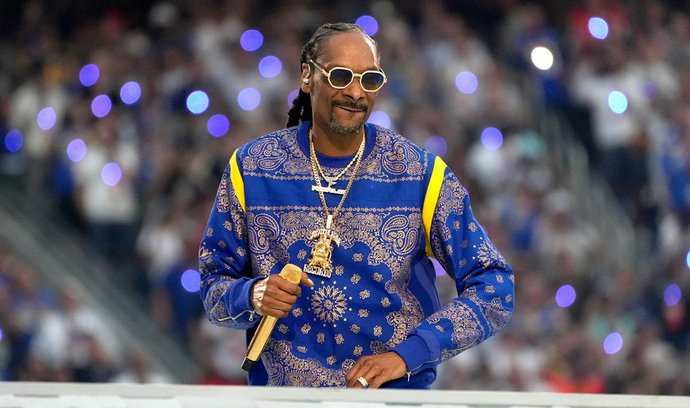 Snoop Dogg se nikdy nebál výrazných barev a ulítlého stylu.