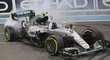 Oslavné smyky v cíli posledního závodu sezony v podání Nika Rosberga