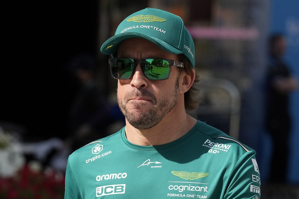 Fernando Alonso bude ve formuli 1 jezdit za Aston Martin