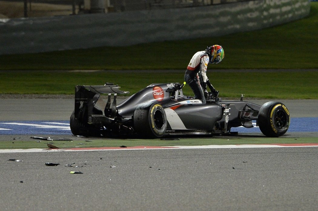 Esteban Guttiérrez měl štěstí. Z vážné nehody vyvázl bez zranění.