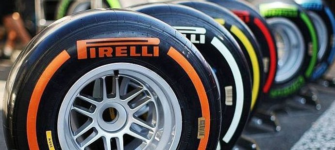sada směsí pneumatik Pirelli