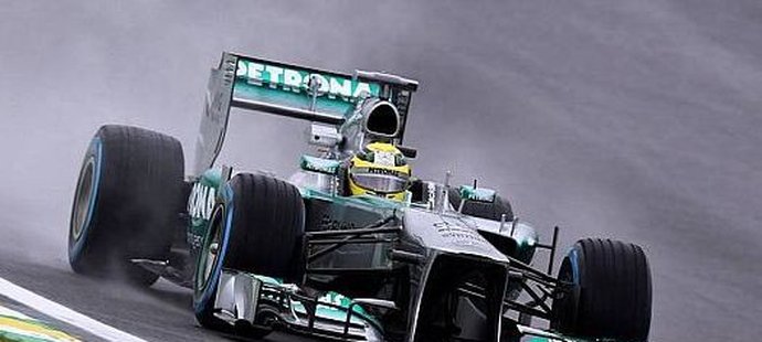 Nicu Rosbergovi mokro v brazilském Sao Paulu svědčí