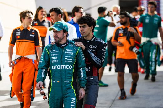 Alonso cítí, že za volantem mu jde o zdraví. Alonso cítí, že za volantem mu jde o zdraví.