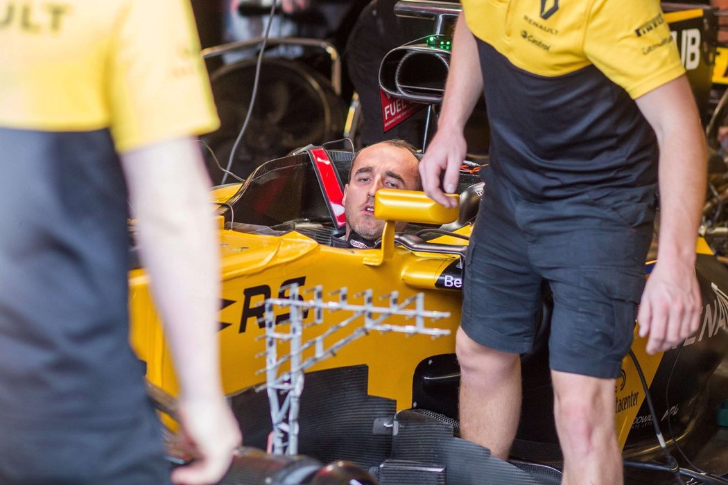 Robert Kubica úspěšně absolvoval na Hungaroringu oficiální testovací jízdy v závodním monopostu Renault