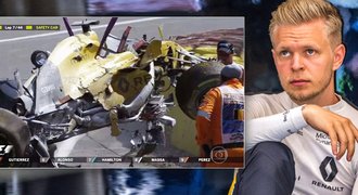 Štěstí při drsné havárii! Formule na odpis, pilot jen lehce kulhal