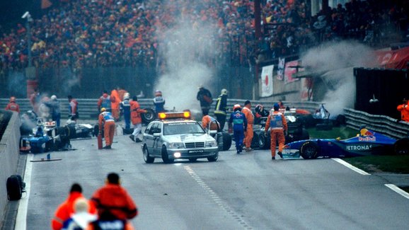 Neuvěřitelné příběhy motorsportu: Tragická i dramatická historie