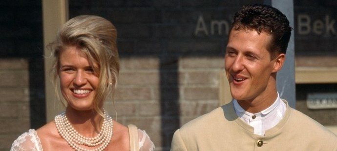Michael Schumacher při svatbě se svojí ženou Corrinou