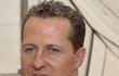 Michael Schumacher bojuje po pádu na lyžích o život