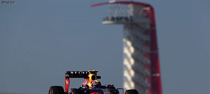 Sebastian Vettel si na Circuit of The Americas počíná suverénně