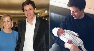 Hvězdný pár z F1 má syna! Krásná pilotka popsala dramatický porod