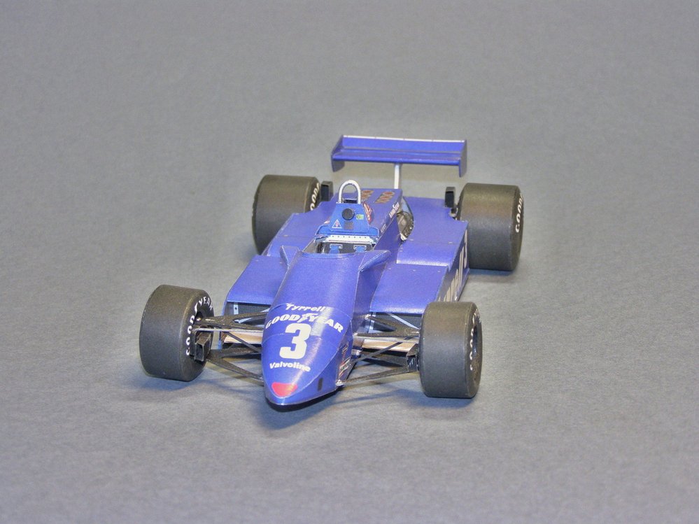 Model závodního vozu Tyrrell