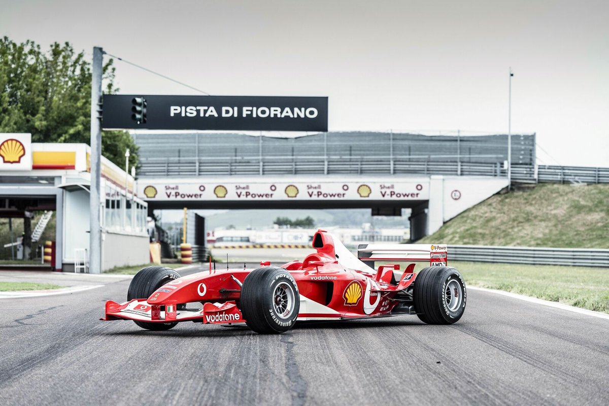 Ferrari F2003-GA. V tomhle »žihadlu« se Michael stal šampionem. 