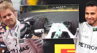Rosberg a Hamilton se obviňovali ze střetu, šéf zuřil: To už nejde!