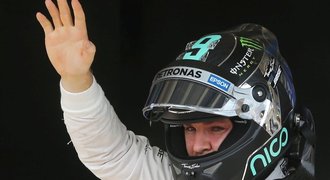 Kvalifikaci ovládl Mercedes, vyhrál Rosberg před Hamiltonem