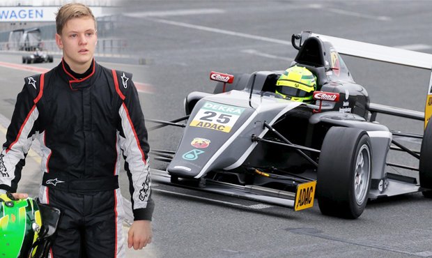 Mick Schumacher se potatil! Usedl do vozu formule 4.