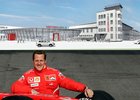 Ze Schumacherových trofejí a závodních aut bude výstavka
